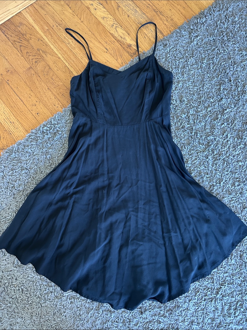 Old Navy Women's Black Slip Dress with Spaghetti Straps Size Medium - Picture 3 of 8
